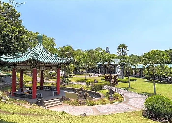 Garden Plaza